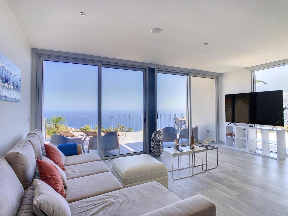 Villa Piece Of Heaven By Lovelystay Estreito Da Calheta Esterno foto