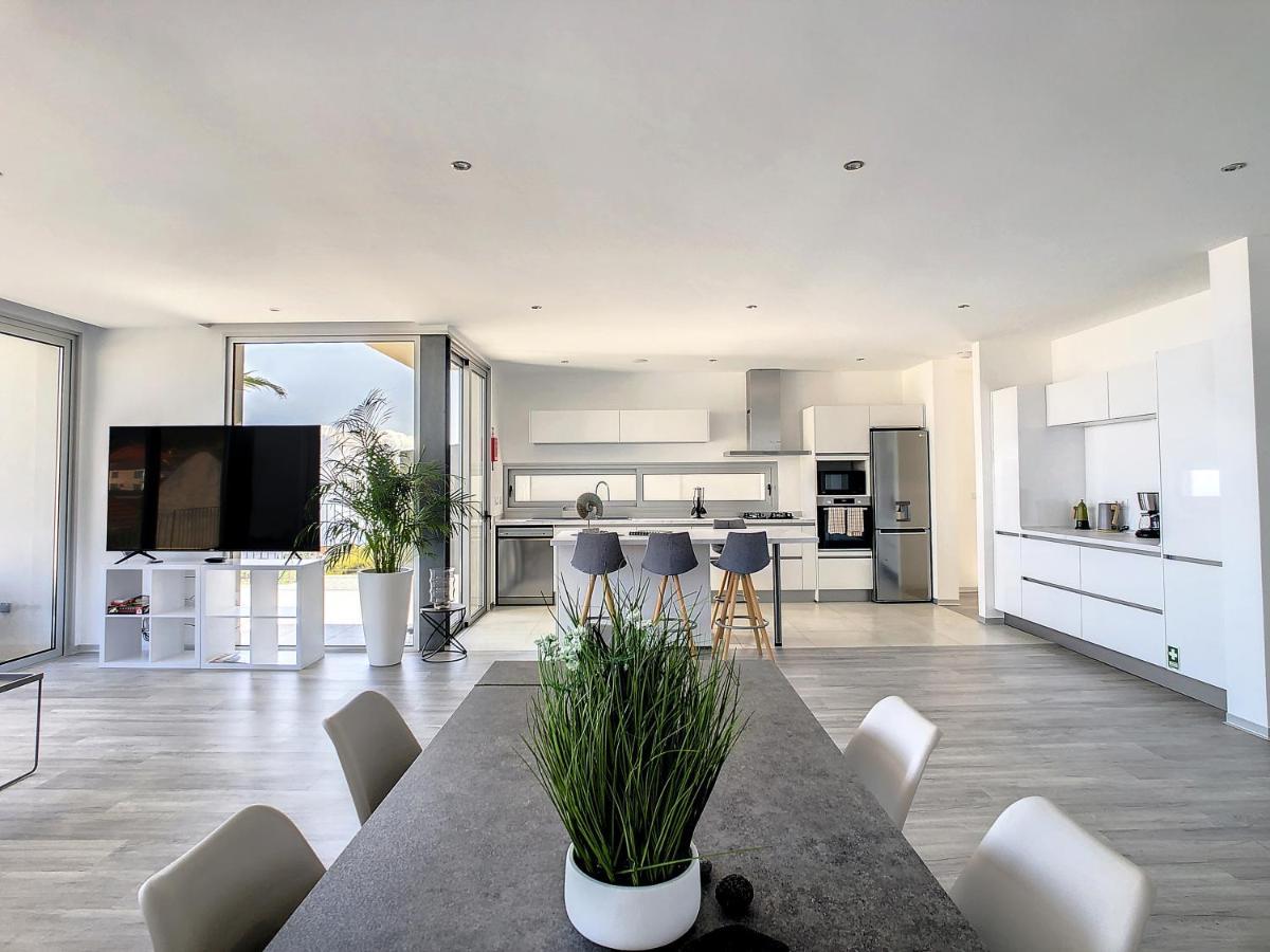 Villa Piece Of Heaven By Lovelystay Estreito Da Calheta Esterno foto