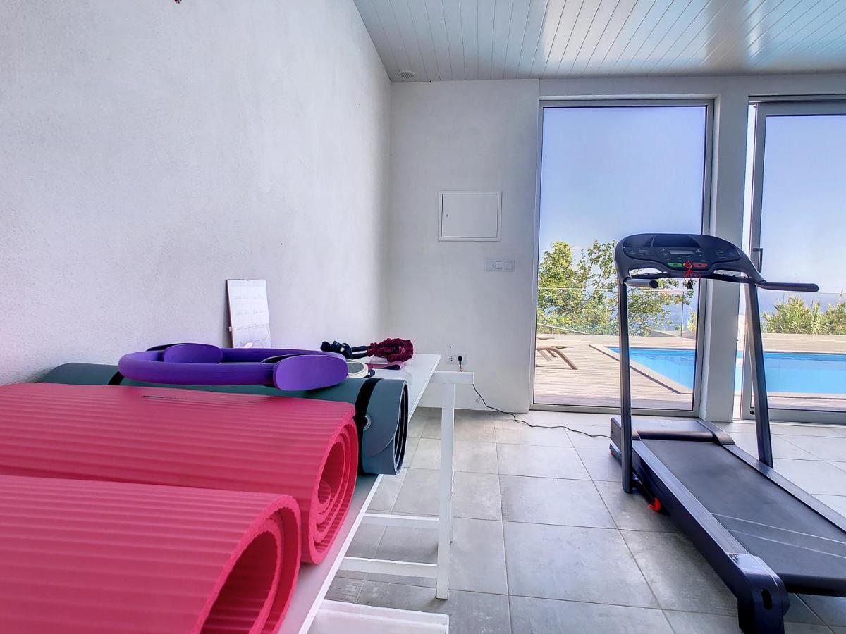 Villa Piece Of Heaven By Lovelystay Estreito Da Calheta Esterno foto