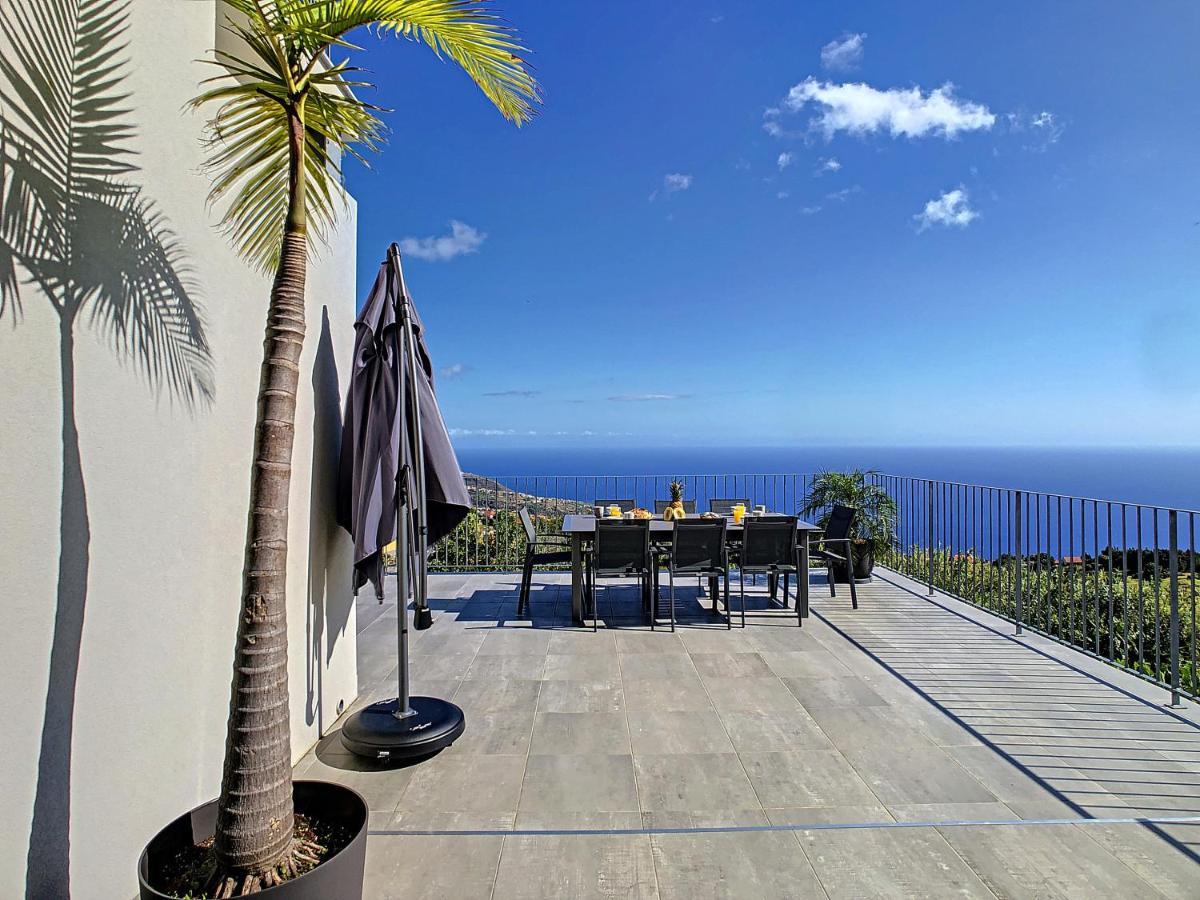 Villa Piece Of Heaven By Lovelystay Estreito Da Calheta Esterno foto