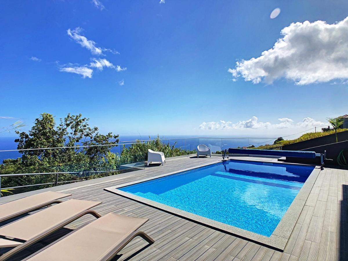 Villa Piece Of Heaven By Lovelystay Estreito Da Calheta Esterno foto