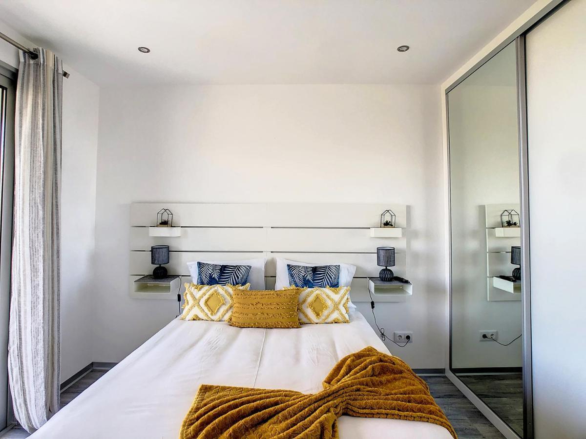 Villa Piece Of Heaven By Lovelystay Estreito Da Calheta Esterno foto